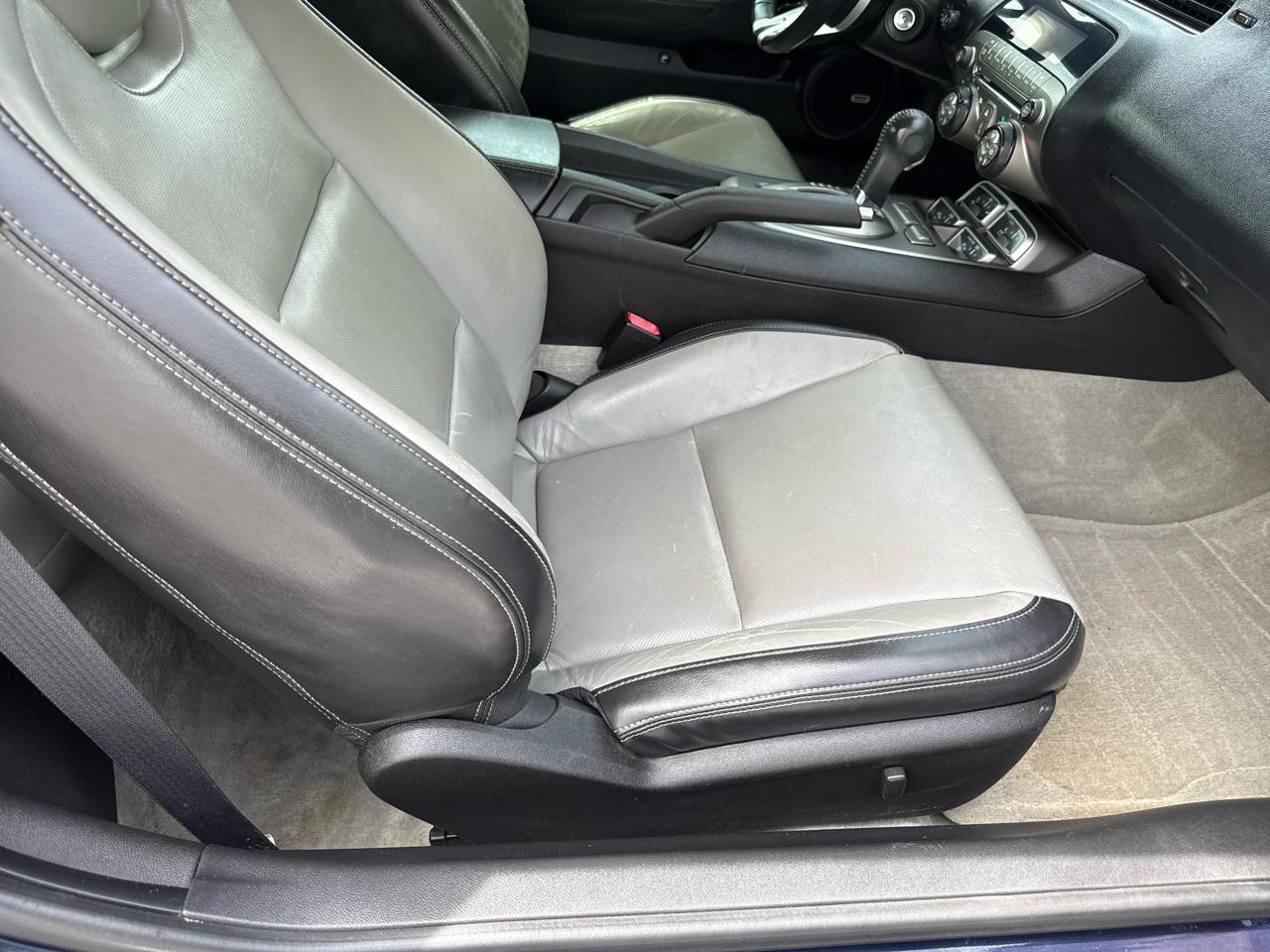 Chevrolet Camaro 2dr Cpe 2LT 2011