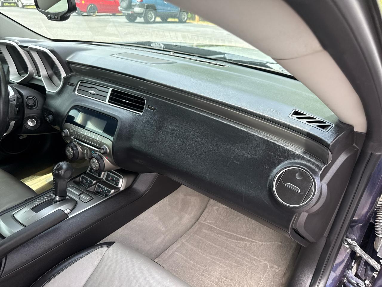 Chevrolet Camaro 2dr Cpe 2LT 2011