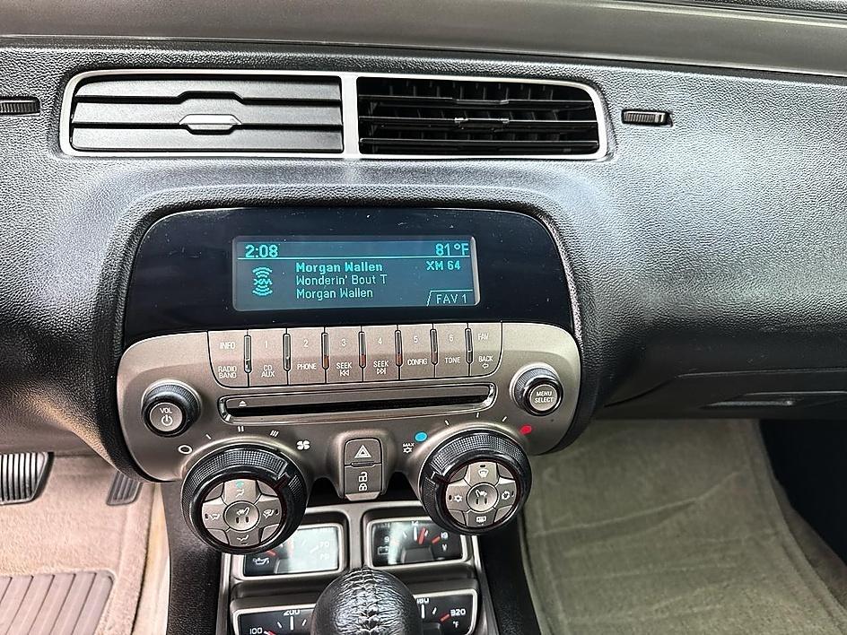 Chevrolet Camaro 2dr Cpe 2LT 2011