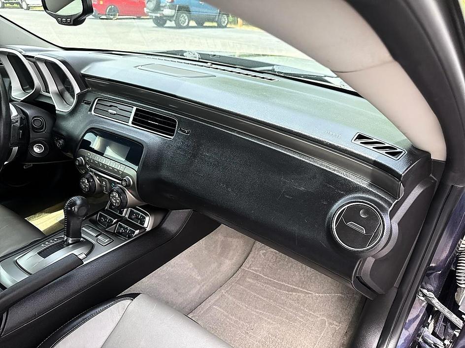 Chevrolet Camaro 2dr Cpe 2LT 2011