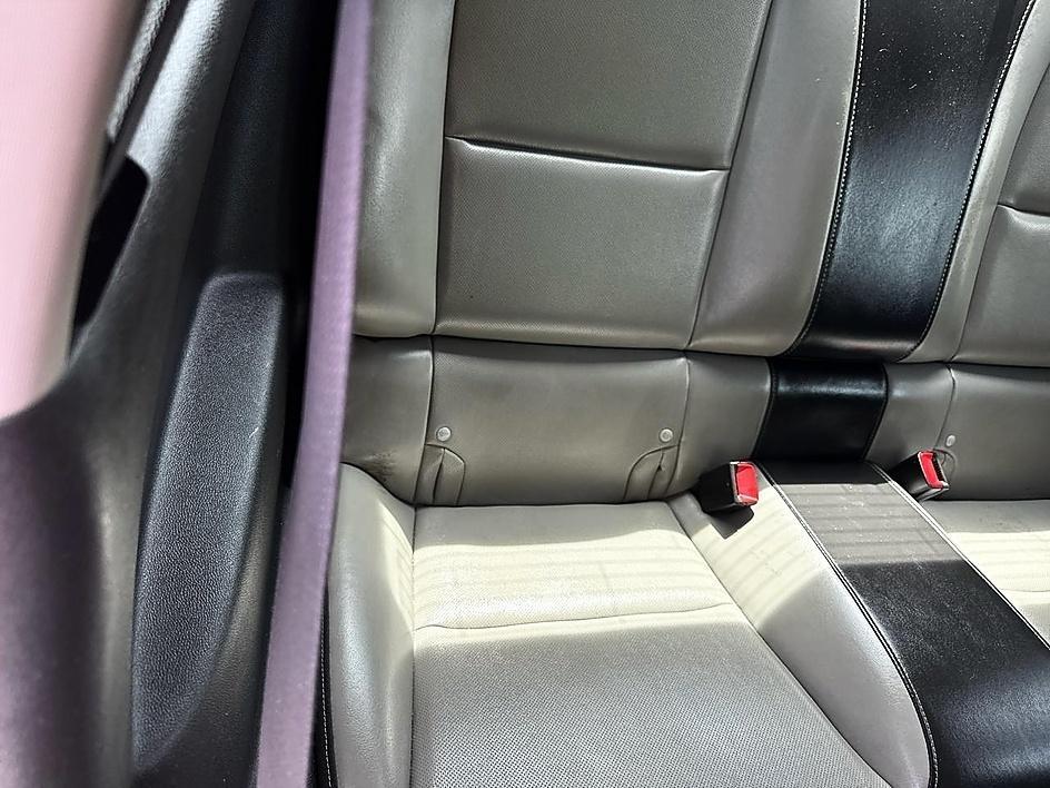 Chevrolet Camaro 2dr Cpe 2LT 2011