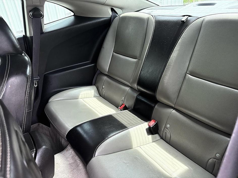 Chevrolet Camaro 2dr Cpe 2LT 2011