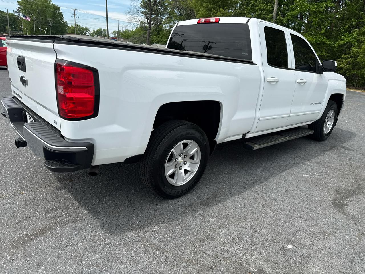 Chevrolet Silverado 1500 2WD Double Cab 143.5" LT w/1LT 2017