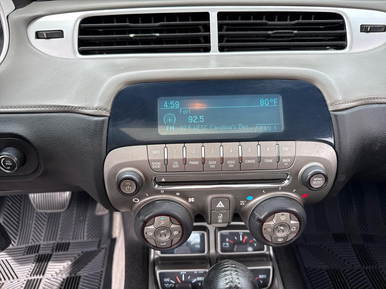 Chevrolet Camaro 2dr Cpe 2LT 2012