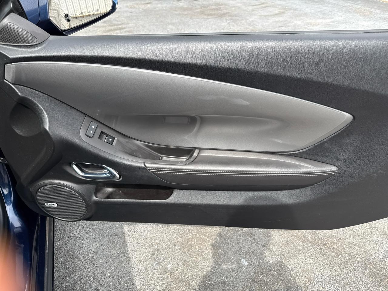 Chevrolet Camaro 2dr Cpe 2LT 2012