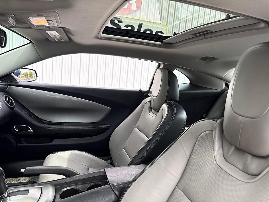 Chevrolet Camaro 2dr Cpe 2LT 2012