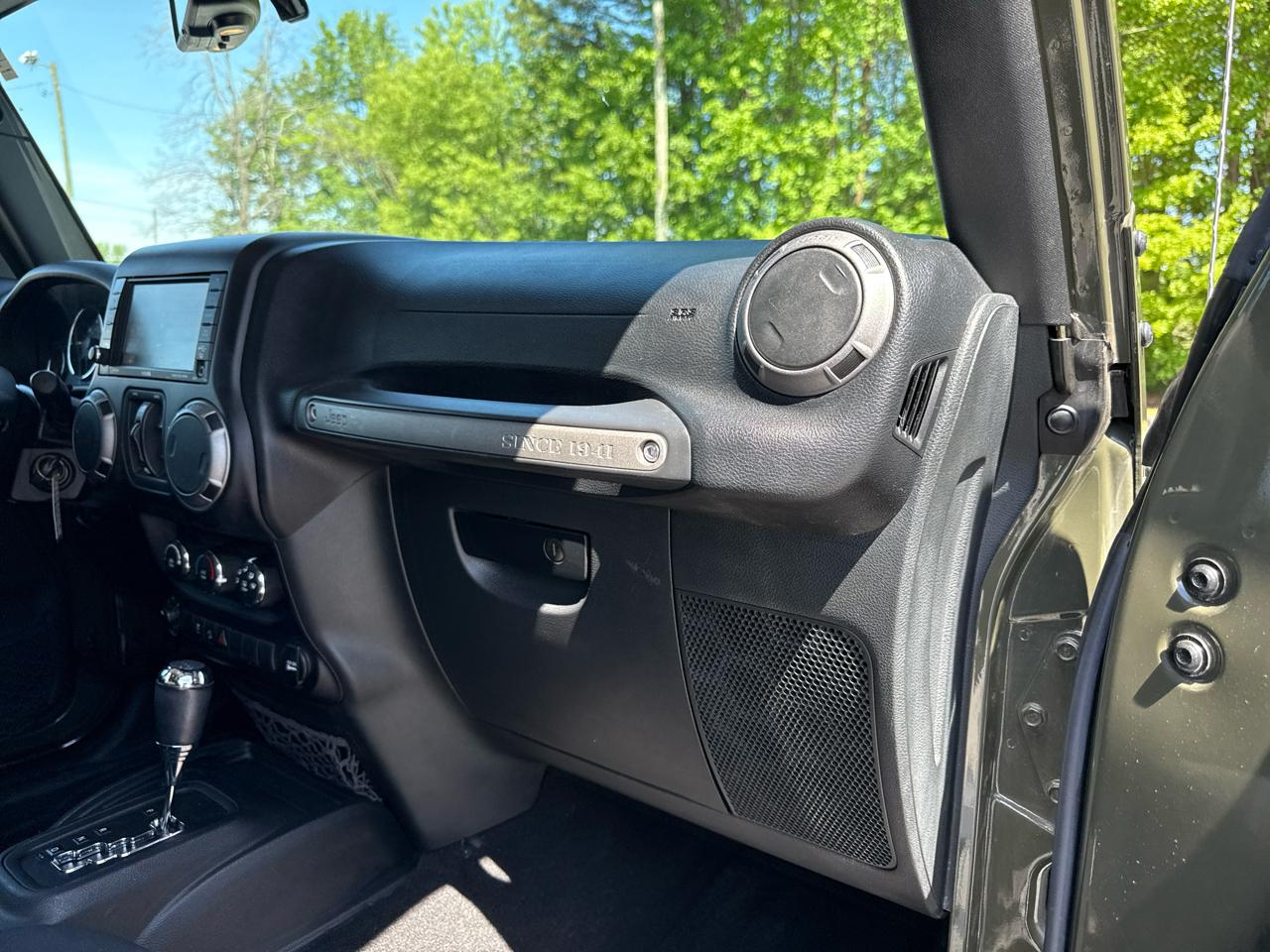 Jeep Wrangler Unlimited 4WD 4dr Sport 2016