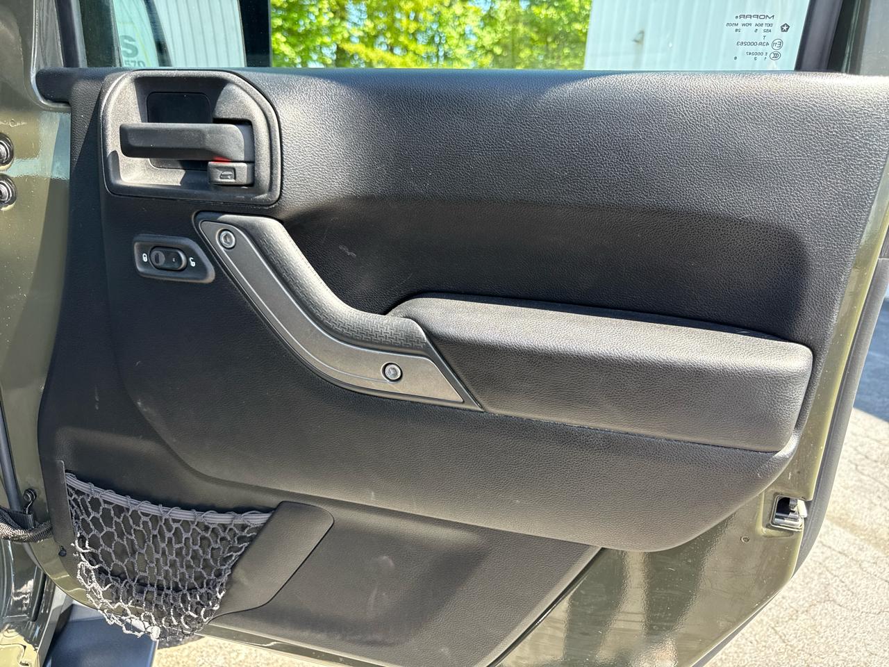 Jeep Wrangler Unlimited 4WD 4dr Sport 2016