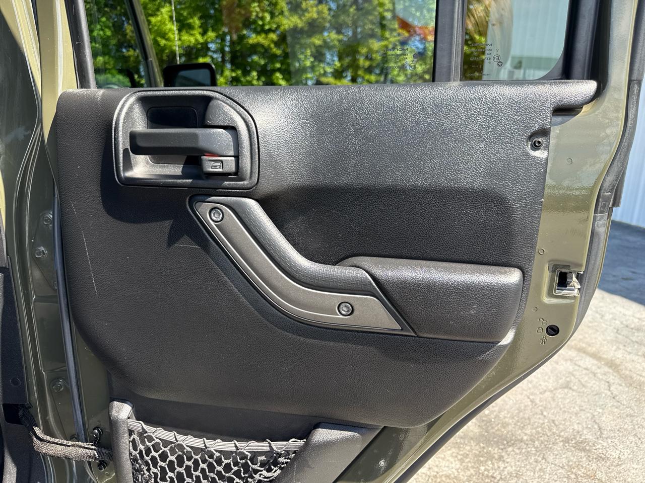 Jeep Wrangler Unlimited 4WD 4dr Sport 2016