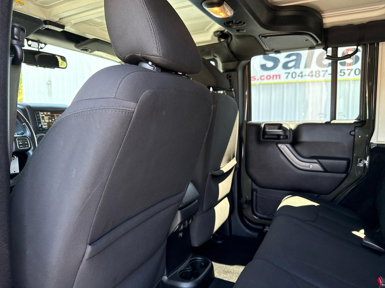 Jeep Wrangler Unlimited 4WD 4dr Sport 2016