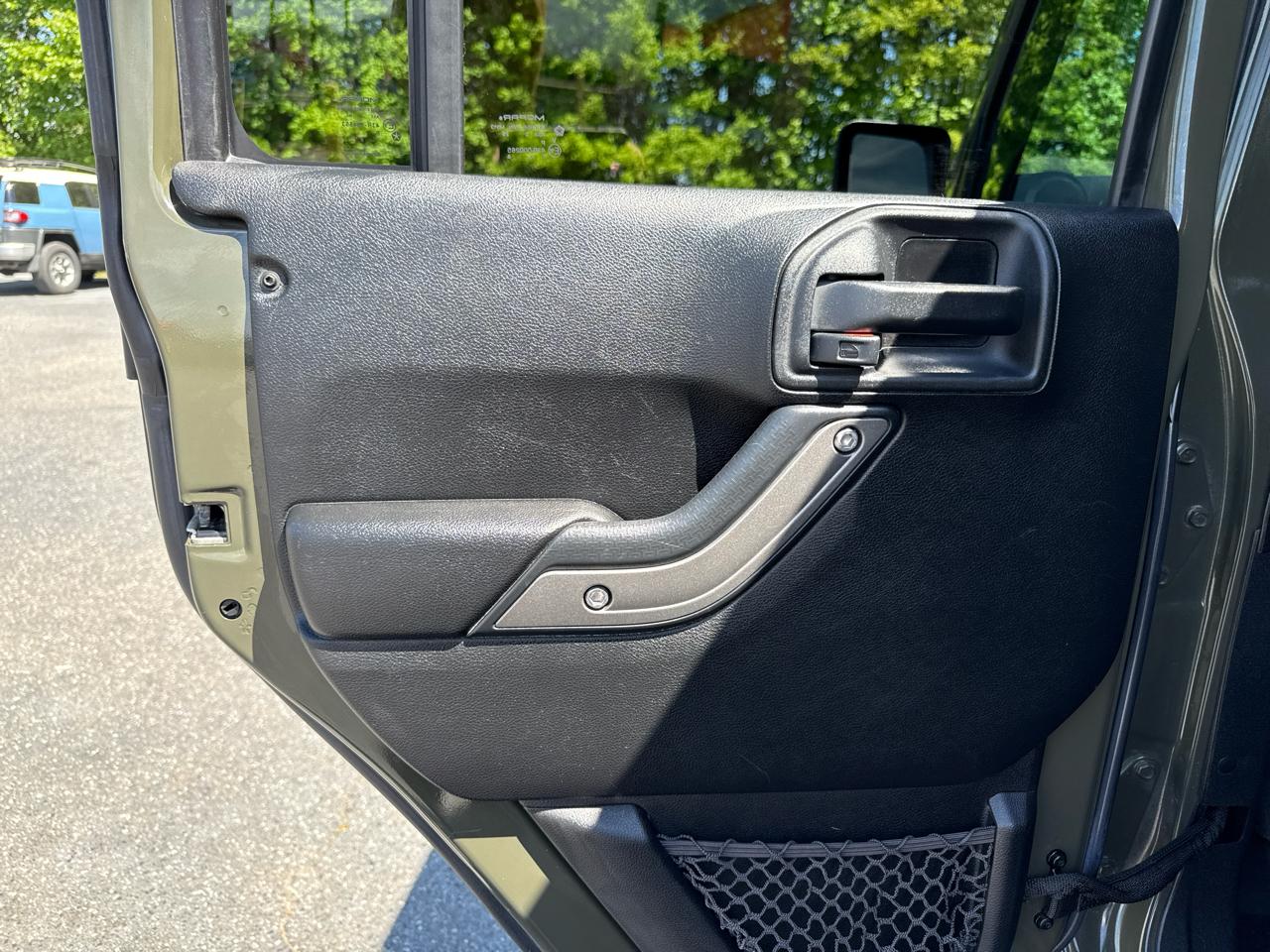 Jeep Wrangler Unlimited 4WD 4dr Sport 2016