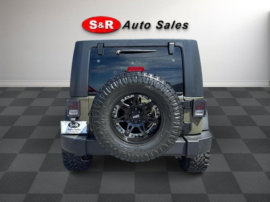Jeep Wrangler Unlimited 4WD 4dr Sport 2016