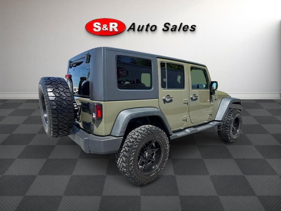 Jeep Wrangler Unlimited 4WD 4dr Sport 2016