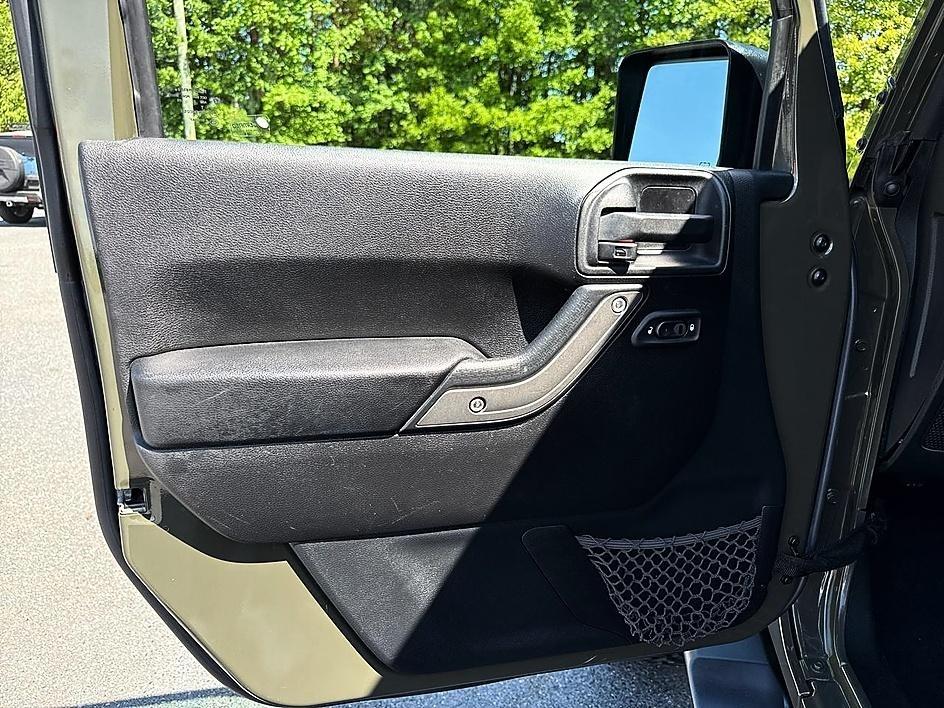 Jeep Wrangler Unlimited 4WD 4dr Sport 2016