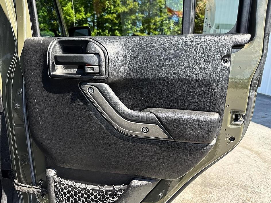 Jeep Wrangler Unlimited 4WD 4dr Sport 2016