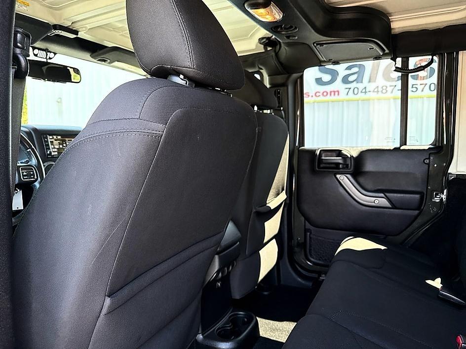 Jeep Wrangler Unlimited 4WD 4dr Sport 2016