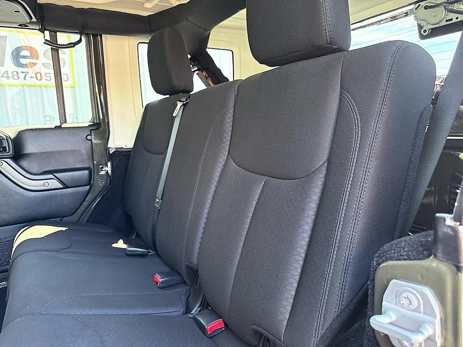 Jeep Wrangler Unlimited 4WD 4dr Sport 2016