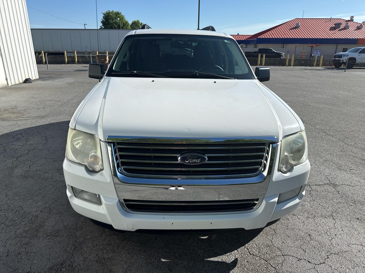 Ford Explorer RWD 4dr XLT 2010