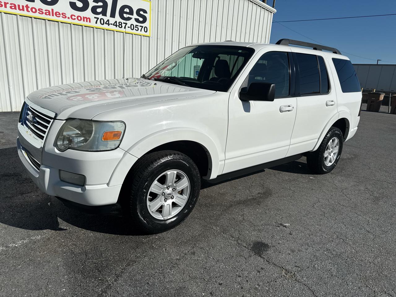 Ford Explorer RWD 4dr XLT 2010