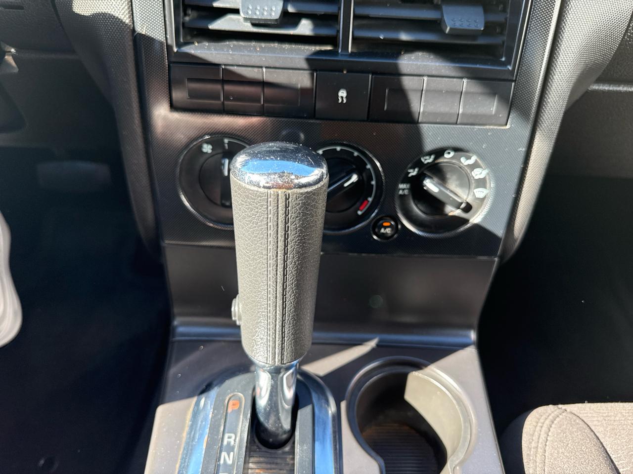 Ford Explorer RWD 4dr XLT 2010