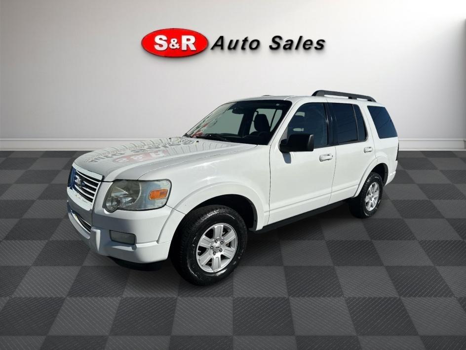 Ford Explorer RWD 4dr XLT 2010