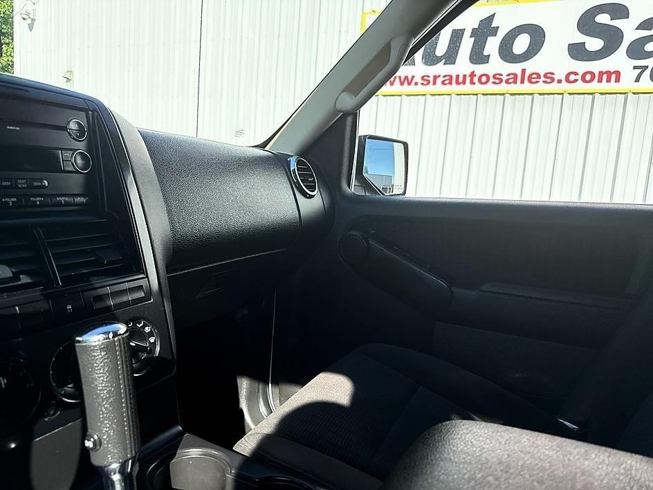 Ford Explorer RWD 4dr XLT 2010