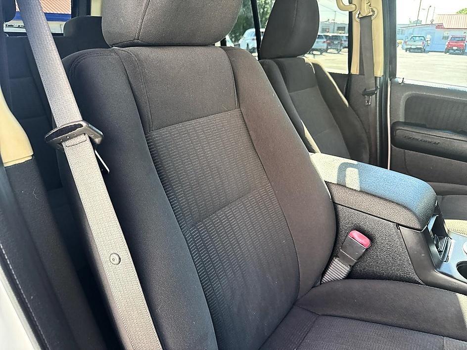 Ford Explorer RWD 4dr XLT 2010