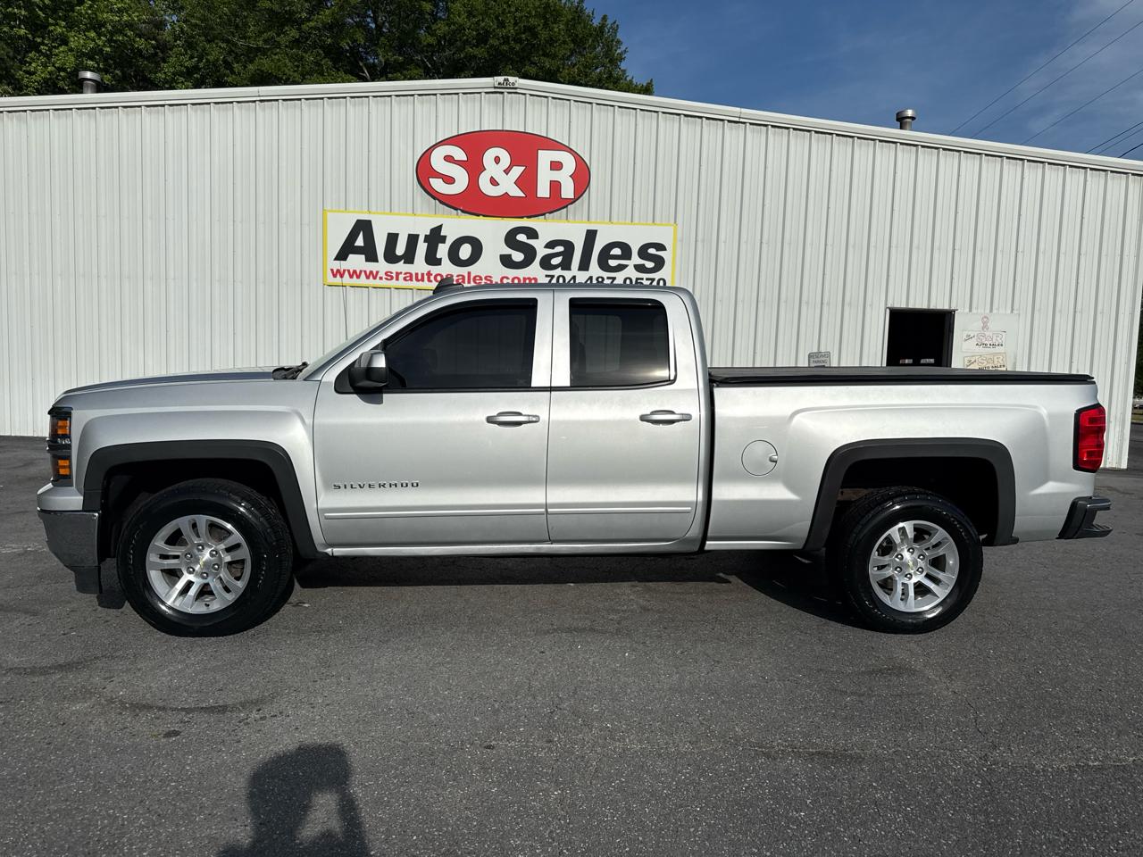2015 Chevrolet Silverado 1500 4WD Double Cab 143.5" LT w/1LT