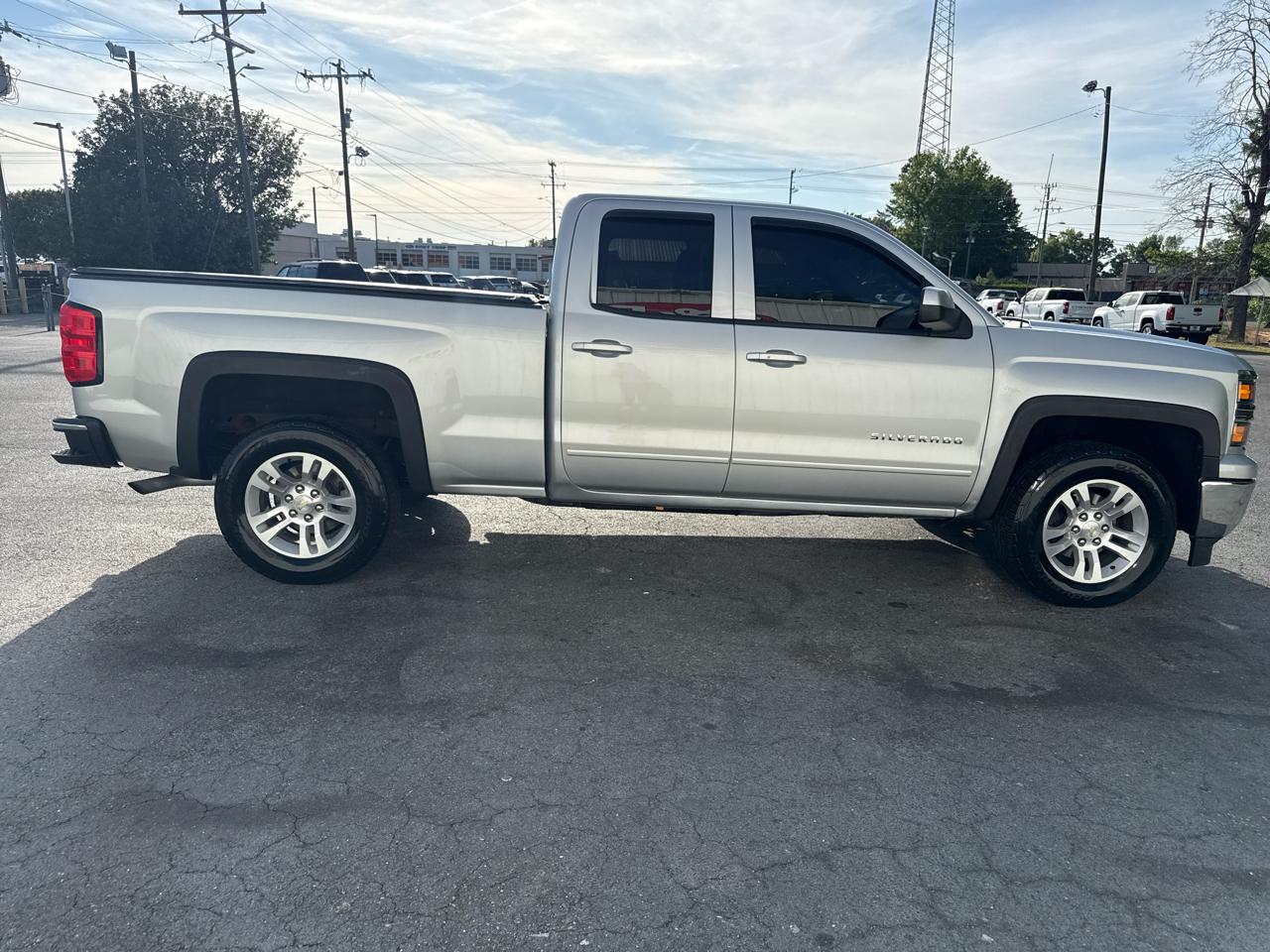 Chevrolet Silverado 1500 4WD Double Cab 143.5" LT w/1LT 2015