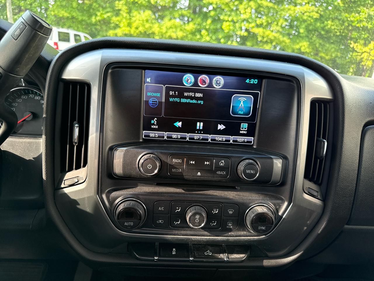 Chevrolet Silverado 1500 4WD Double Cab 143.5" LT w/1LT 2015