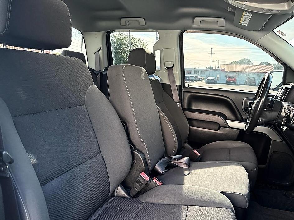 Chevrolet Silverado 1500 4WD Double Cab 143.5" LT w/1LT 2015
