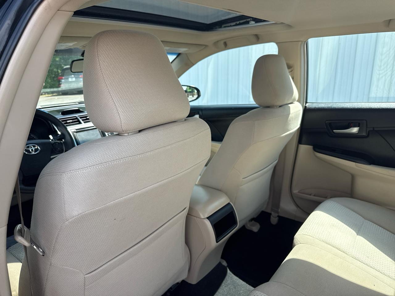 Toyota Camry 4dr Sdn I4 Auto XLE (Natl) 2013