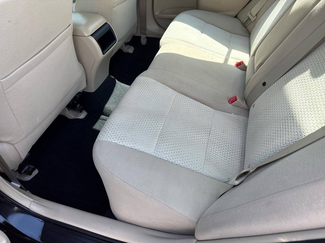 Toyota Camry 4dr Sdn I4 Auto XLE (Natl) 2013