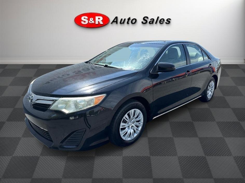 Toyota Camry 4dr Sedan LE Auto 2013