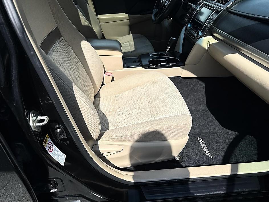 Toyota Camry 4dr Sedan LE Auto 2013