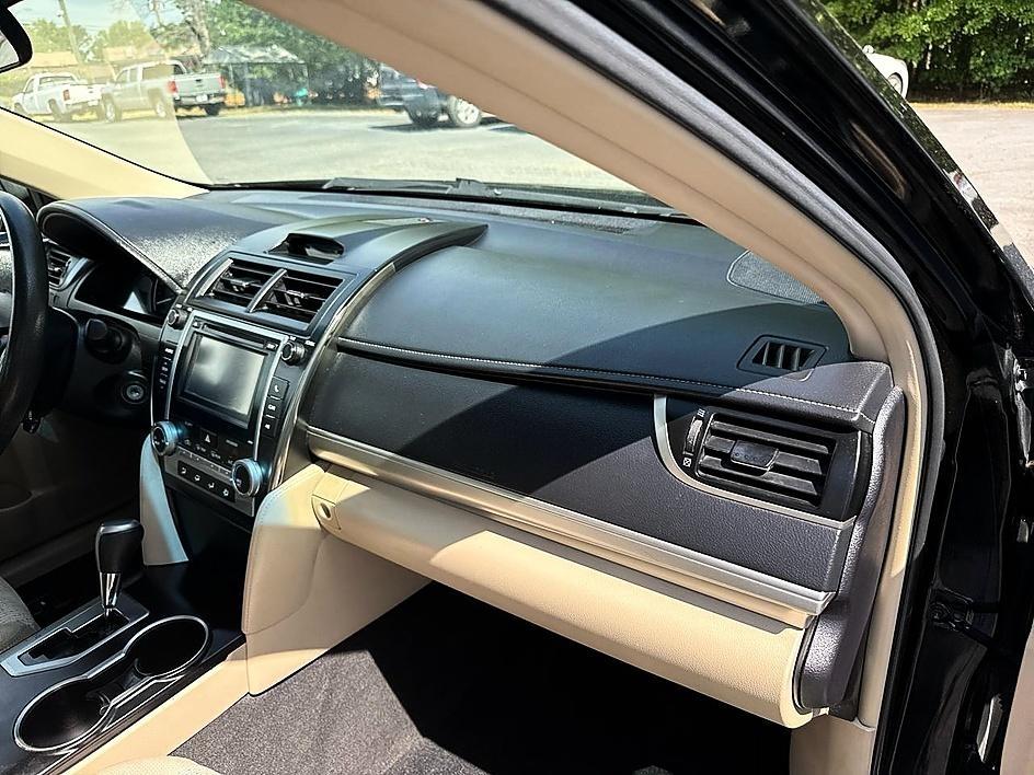 Toyota Camry 4dr Sedan LE Auto 2013