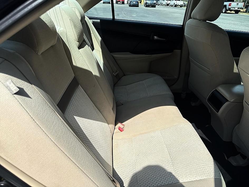 Toyota Camry 4dr Sedan LE Auto 2013