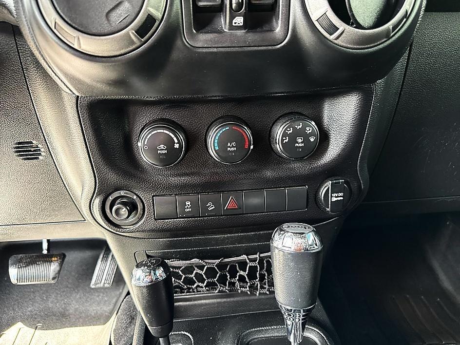 Jeep Wrangler Unlimited Sport 4x4 2017