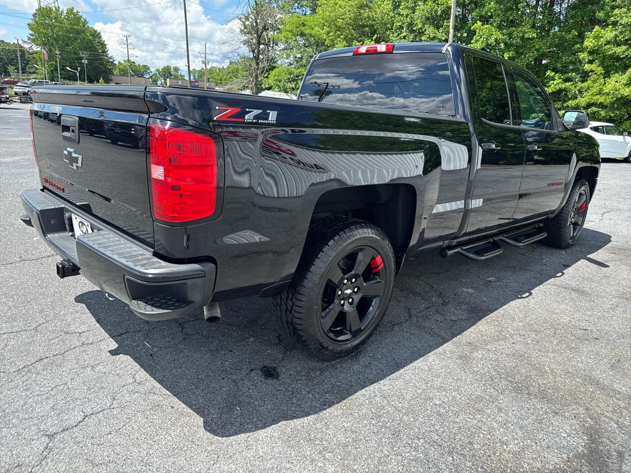 Chevrolet Silverado 1500 4WD Double Cab 143.5" LT w/2LT 2018