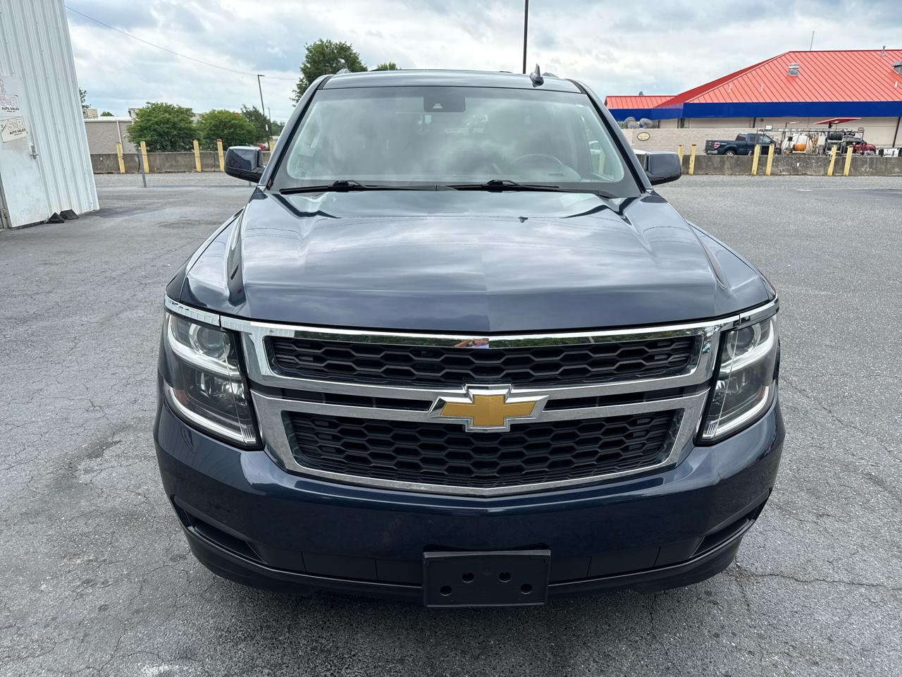 Chevrolet Suburban 2WD 4dr 1500 LT 2018
