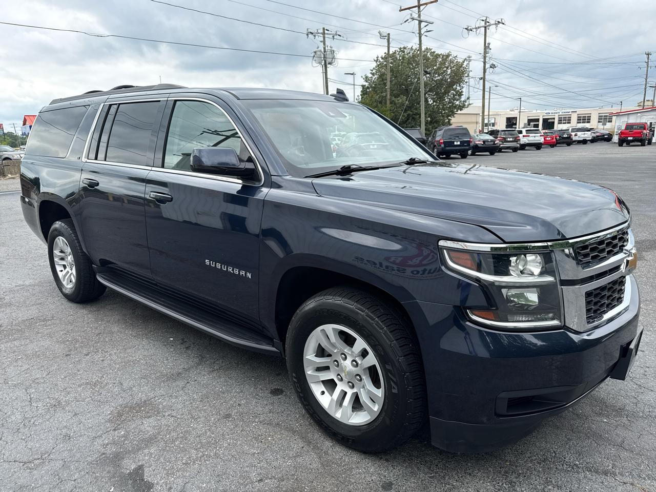 Chevrolet Suburban 2WD 4dr 1500 LT 2018