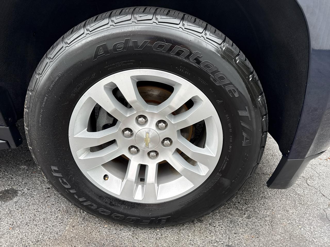 Chevrolet Suburban 2WD 4dr 1500 LT 2018