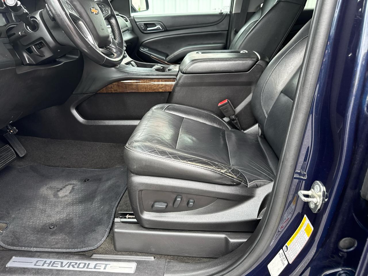 Chevrolet Suburban 2WD 4dr 1500 LT 2018