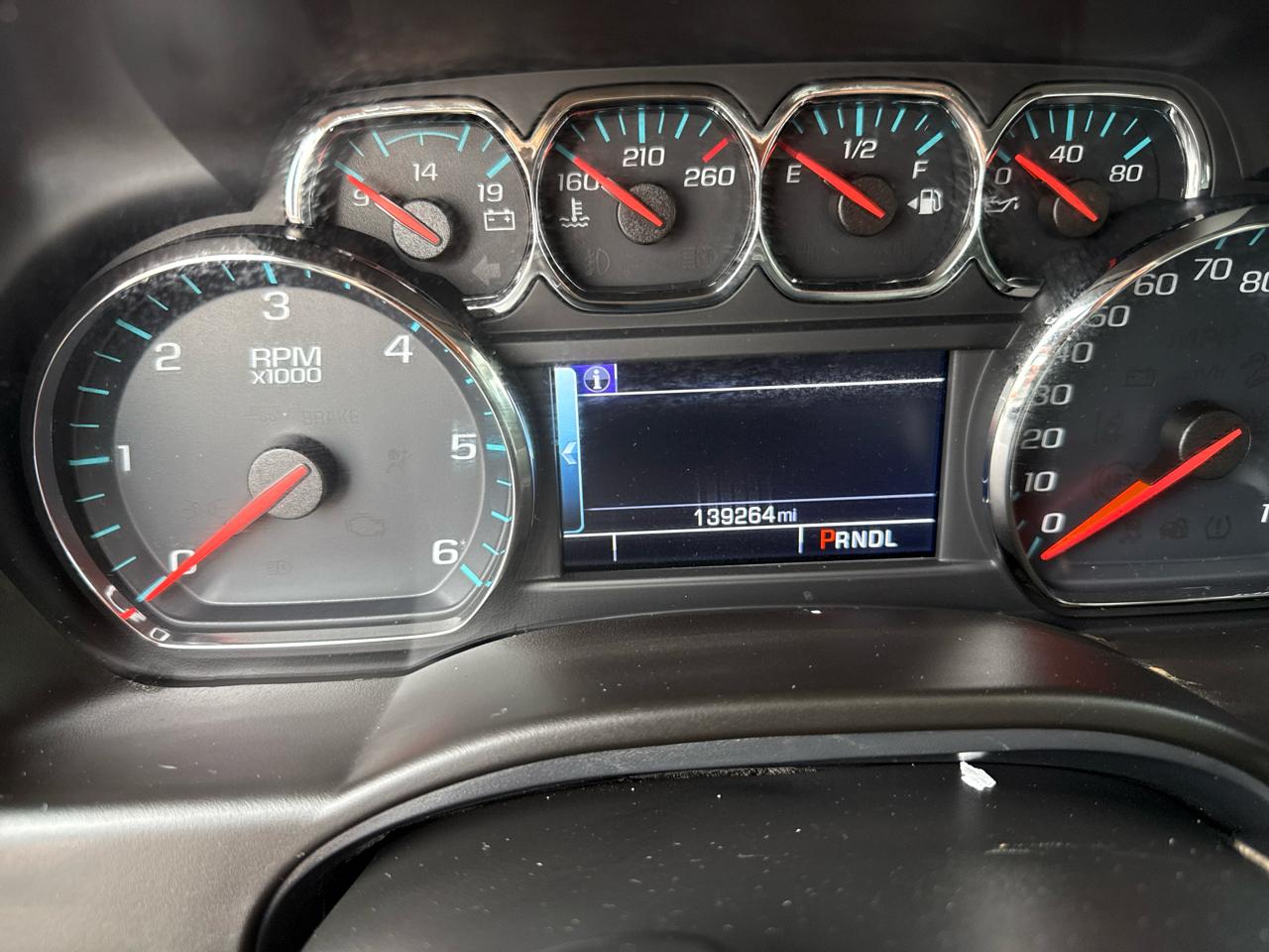 Chevrolet Suburban 2WD 4dr 1500 LT 2018