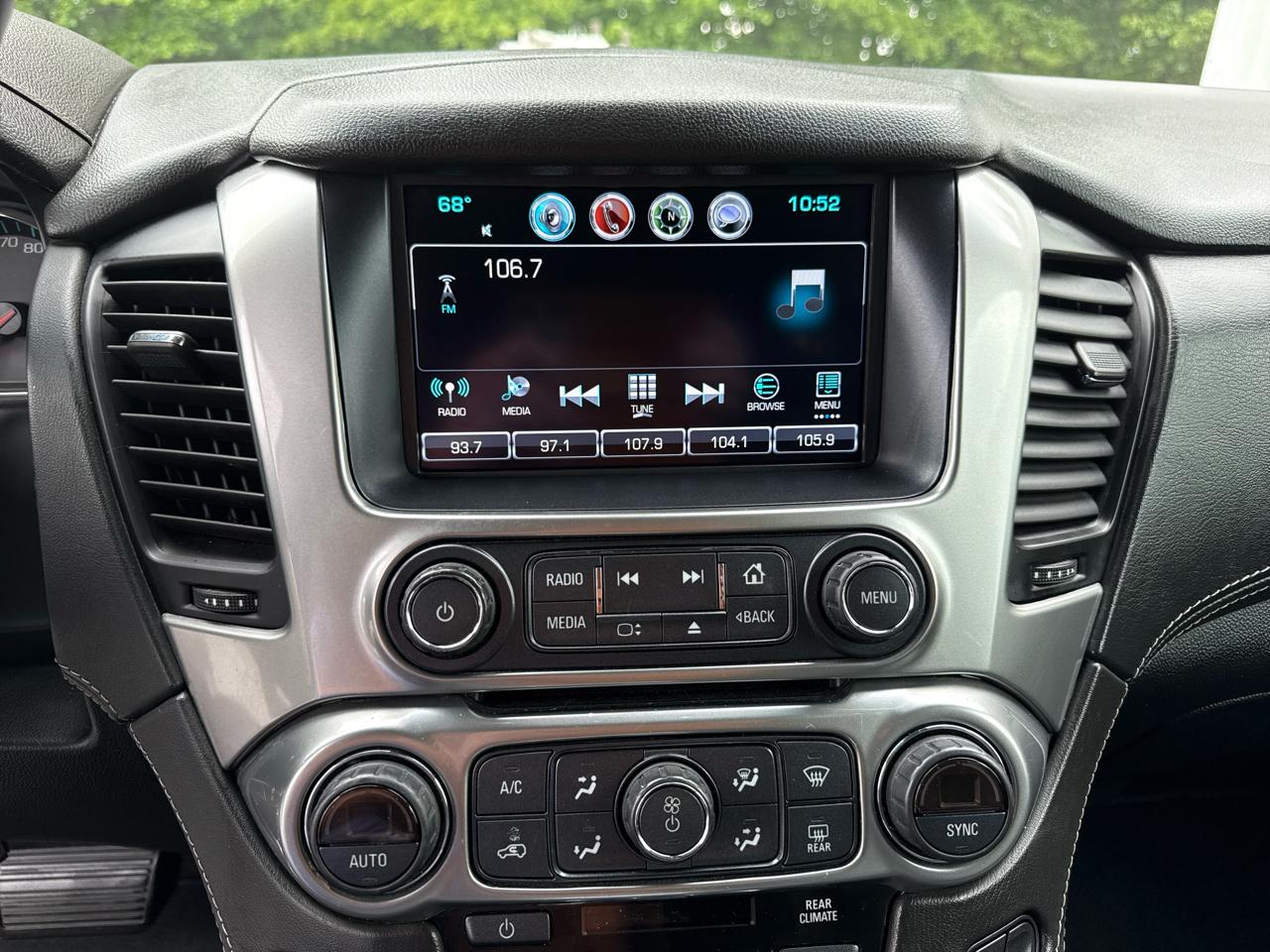 Chevrolet Suburban 2WD 4dr 1500 LT 2018