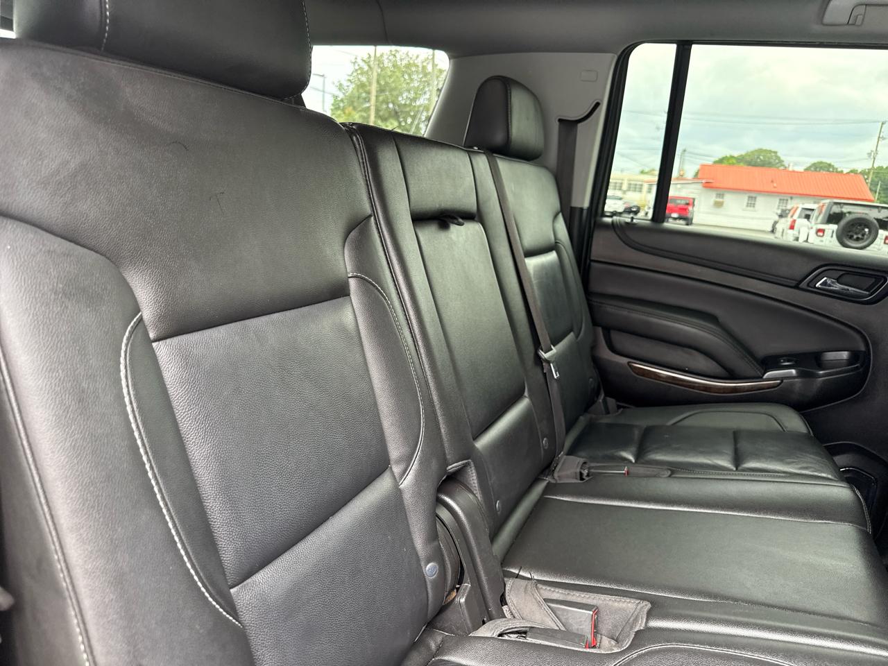 Chevrolet Suburban 2WD 4dr 1500 LT 2018