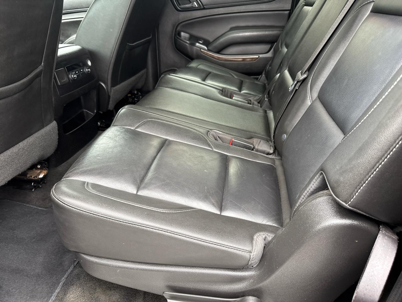 Chevrolet Suburban 2WD 4dr 1500 LT 2018