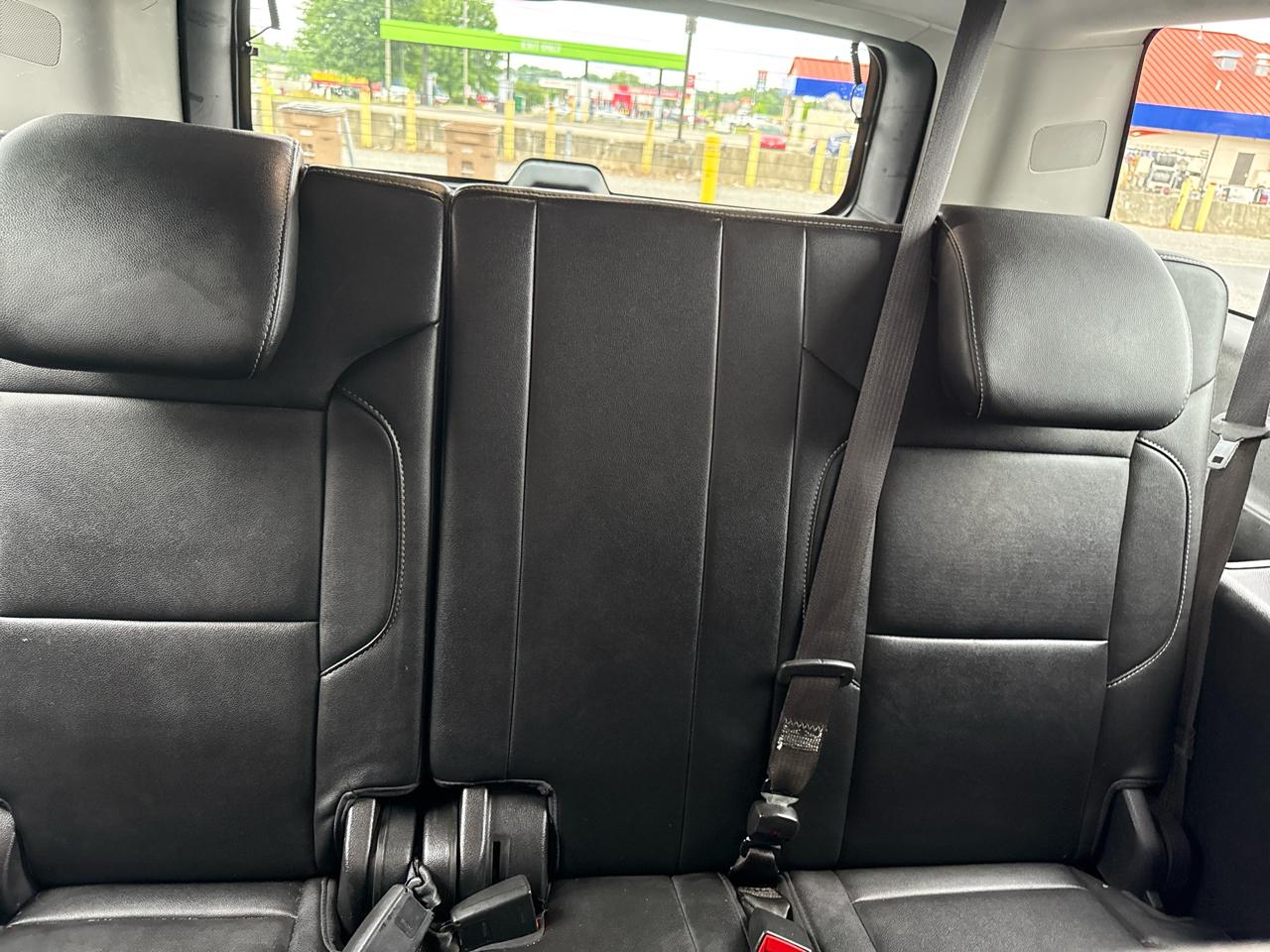 Chevrolet Suburban 2WD 4dr 1500 LT 2018