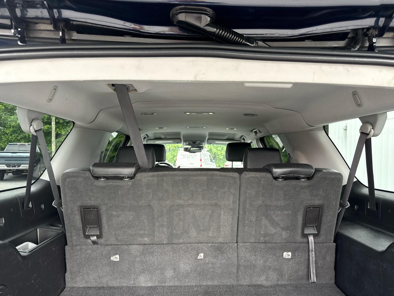 Chevrolet Suburban 2WD 4dr 1500 LT 2018