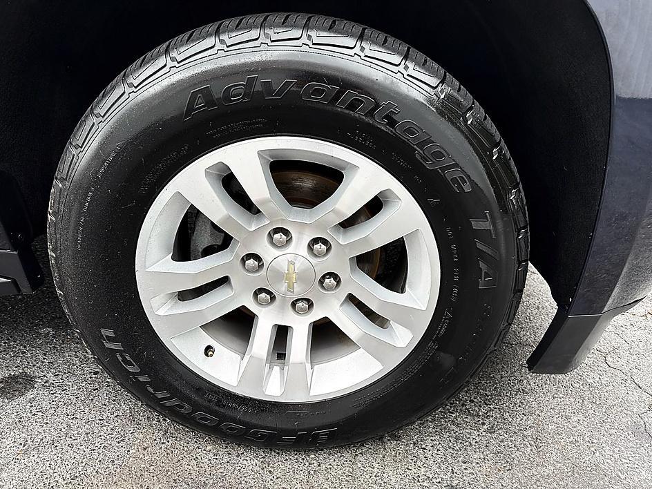 Chevrolet Suburban 2WD 4dr 1500 LT 2018